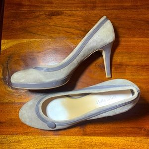 Nine West Amell gray button heels